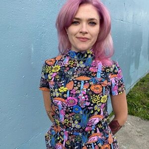 Nooworks Magic Mushroom mock neck - Large